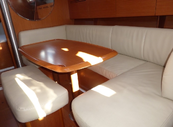 **yachting-direct** yachting_CYCLADES 39.3-photo 4